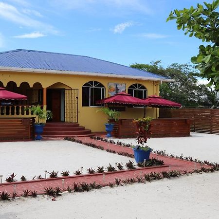 Ms. Holder'S Comfort Villa Georgetown Luaran gambar